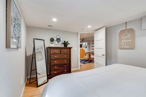 House (4 Bedrooms) | Property amenity