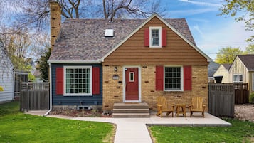 House (4 Bedrooms) | Property amenity