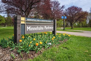 House (4 Bedrooms) | Property amenity - Perfect Family Bungalow (Minneapolis)