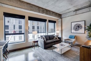 Apartment (1 Bedroom) | Living room