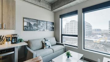 Apartment (0 Bedroom) | Front of property