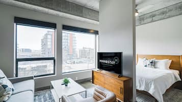 Appartement (0 Bedroom) | Salle de séjour | Télévision