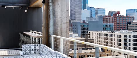 Apartment (0 Bedroom) | Property amenity