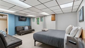 House (6 Bedrooms) | Property amenity