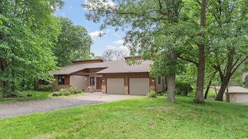 Maison (6 Bedrooms) | Extérieur