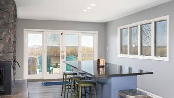 House (3 Bedrooms) | Property amenity
