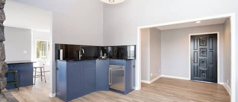 House (3 Bedrooms) | Property amenity