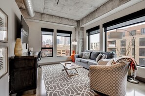 Appartement (1 Bedroom) | Salle de séjour