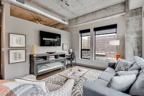 Apartment (1 Bedroom) | Living room