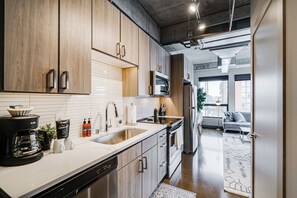 Apartment (0 Bedroom) | Front of property - Sable 401 - Studio (Minneapolis)