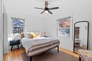 House (3 Bedrooms) | Property amenity