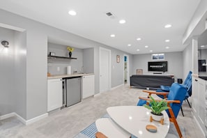 House (3 Bedrooms) | Property amenity