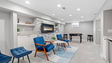 House (3 Bedrooms) | Front of property