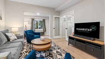 House (3 Bedrooms) | Living room | TV, video-game console, table tennis