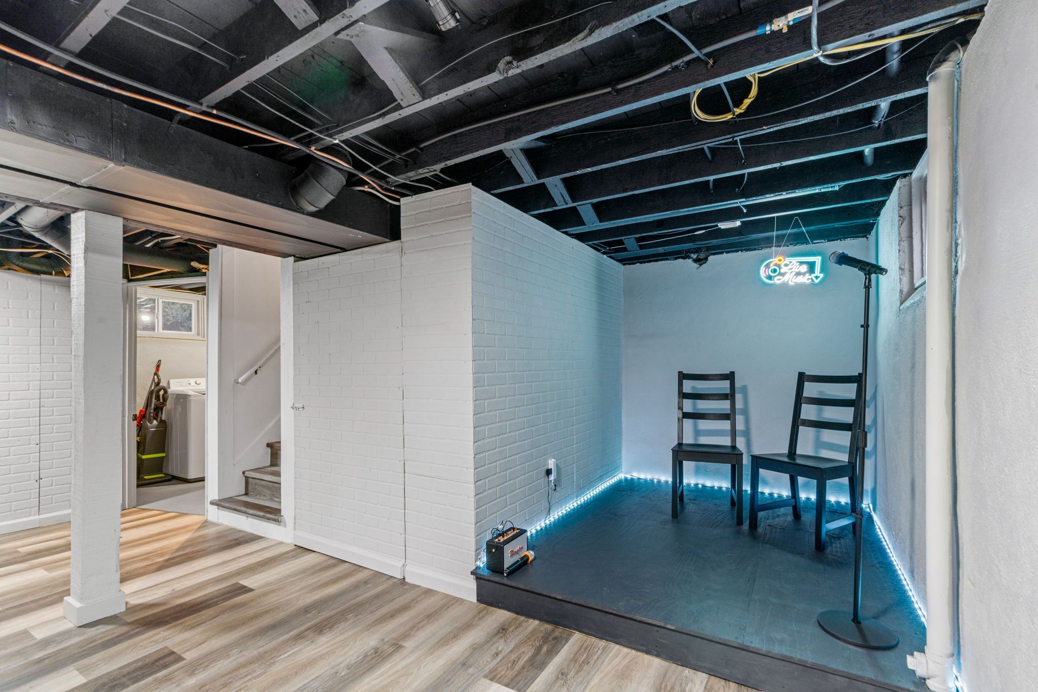 House (3 Bedrooms) | Property amenity