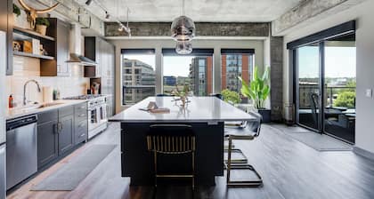 Sable 501 - Luxury Two Story Loft
