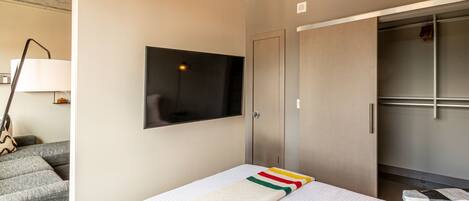 Apartment (0 Bedroom) | Property amenity