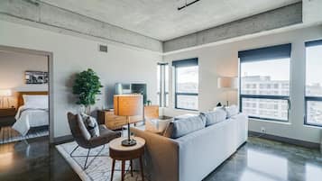 Apartment (2 Bedrooms) | Front of property
