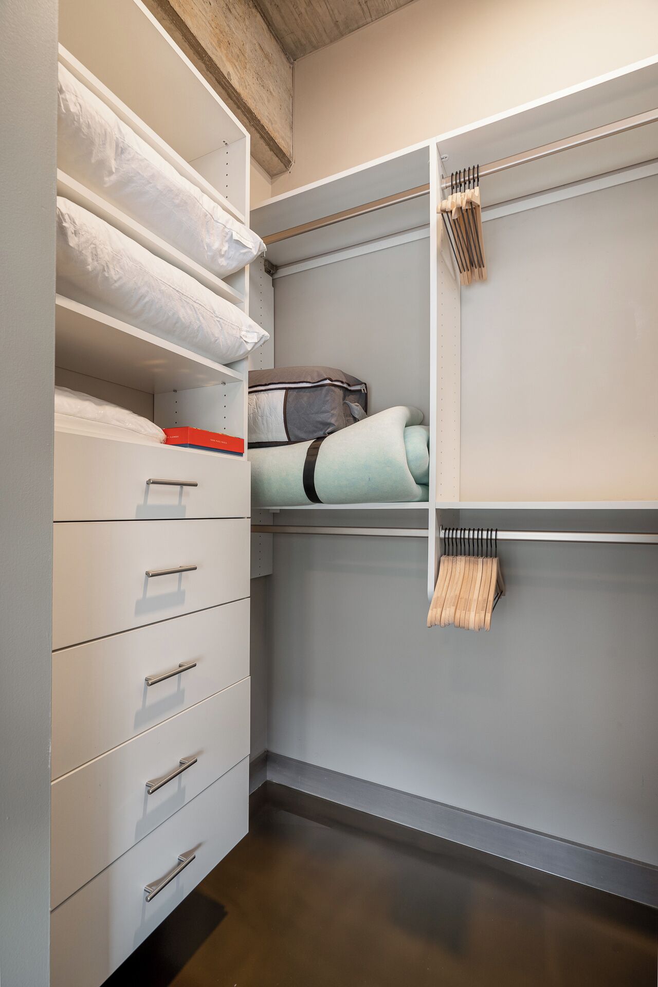 Apartment (0 Bedroom) | Property amenity