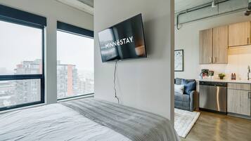 Apartment (0 Bedroom) | 1 bedroom, laptop workspace, bed sheets