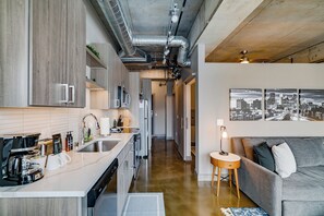 Apartment (1 Bedroom) | Property amenity - Sable 606 - One Bedroom (Minneapolis)
