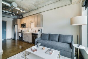 Apartment (0 Bedroom) | Property amenity - Sable 607 - Alcove (Minneapolis)
