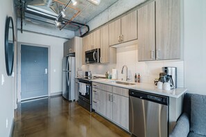 Apartment (0 Bedroom) | Property amenity - Sable 607 - Alcove (Minneapolis)
