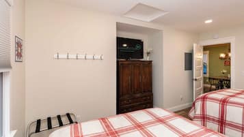 House (2 Bedrooms) | Property amenity