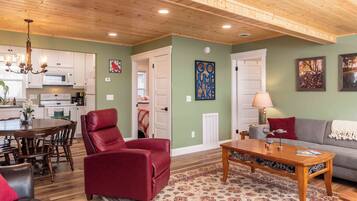 House (2 Bedrooms) | Front of property