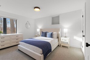 Villa (3 Bedrooms) | 3 bedrooms, laptop workspace, iron/ironing board, bed sheets