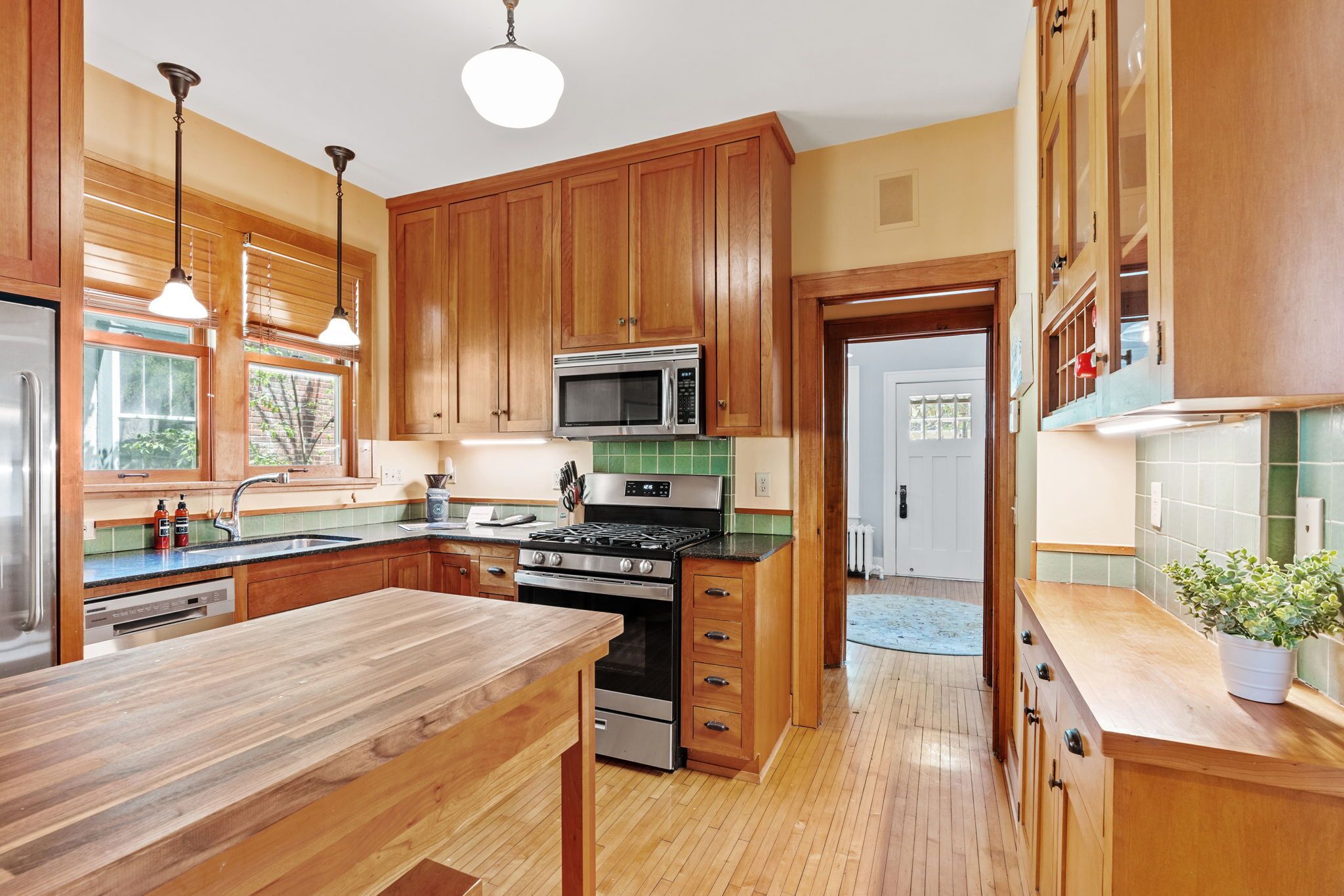 House (3 Bedrooms) | Property amenity