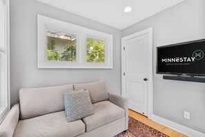 Casa (3 Bedrooms) | 3 habitaciones y espacio para trabajar con laptop 