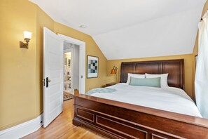 House (3 Bedrooms) | Property amenity - Pillsbury Hideaway (Minneapolis)