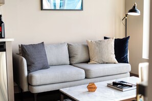 Apartment (0 Bedroom) | Property amenity - Sable 806 - Alcove (Minneapolis)