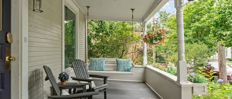 House (3 Bedrooms) | Exterior