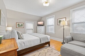 House (3 Bedrooms) | Property amenity - The Linden House (Minneapolis)