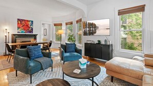 Nhà (3 Bedrooms) | Tiện nghi, dịch vụ nơi lưu trú