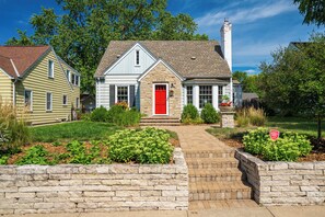 House (4 Bedrooms) | Property amenity