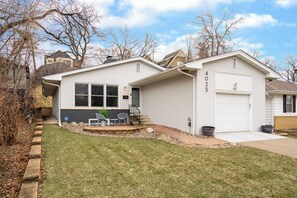 Exterior - The Retreat at Linden Hills (Minneapolis)