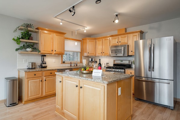 Microwave, oven, stovetop, dishwasher