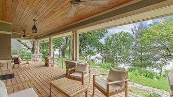 House (5 Bedrooms) | Kemudahan hartanah