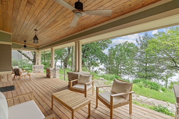 House (5 Bedrooms) | Property amenity