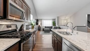 House (5 Bedrooms) | Property amenity