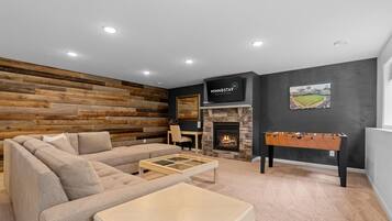 House (5 Bedrooms) | Property amenity