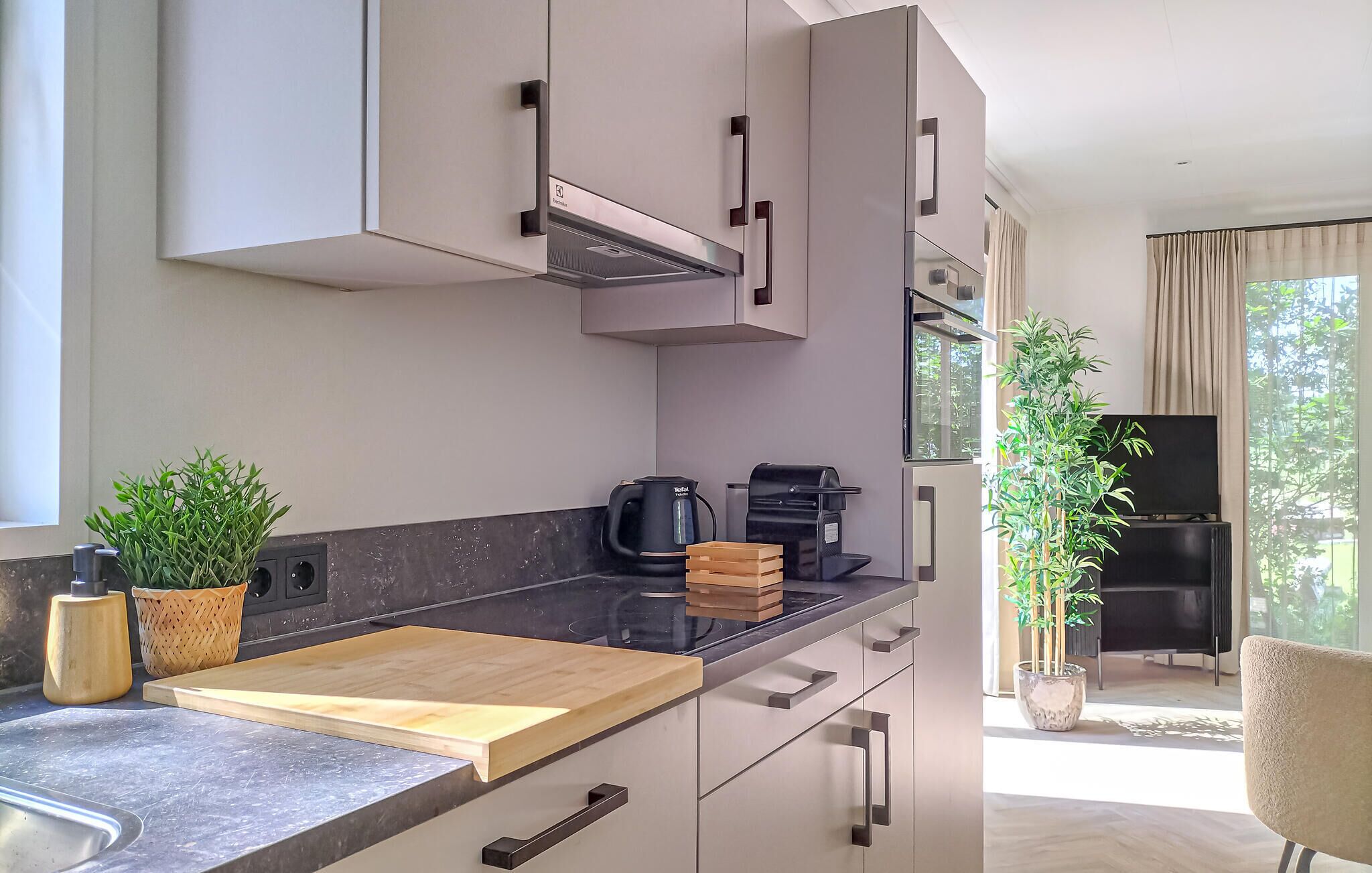 冰箱、炉灶、洗碗机、茶具/咖啡用具