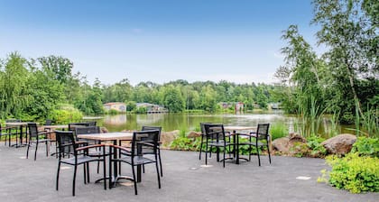 Nice home in Oosterwolde with WiFi
