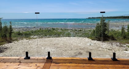 Brand new modern cottage In Tobermory near Singing Sands with game room