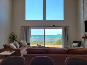 Smart TV, fireplace, video games, table football