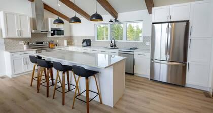 Brand new modern cottage build In Tobermory near Singing Sands