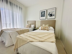 2 bedrooms, iron/ironing board, free WiFi, bed sheets